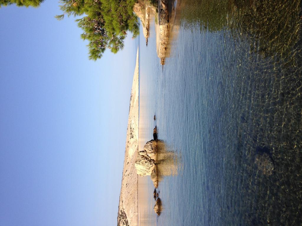 Guesthouse Tariba Supetarska Draga Pokoj fotografie
