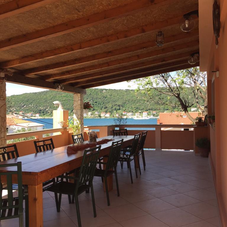 Guesthouse Tariba Supetarska Draga Exteriér fotografie